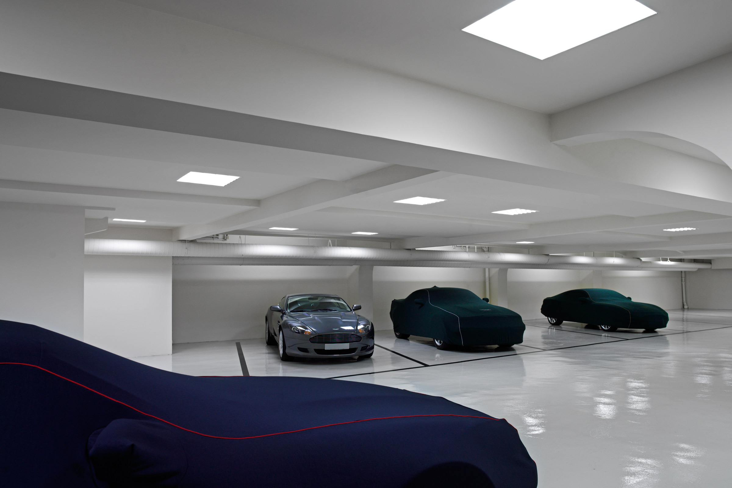 Aston 04 - 