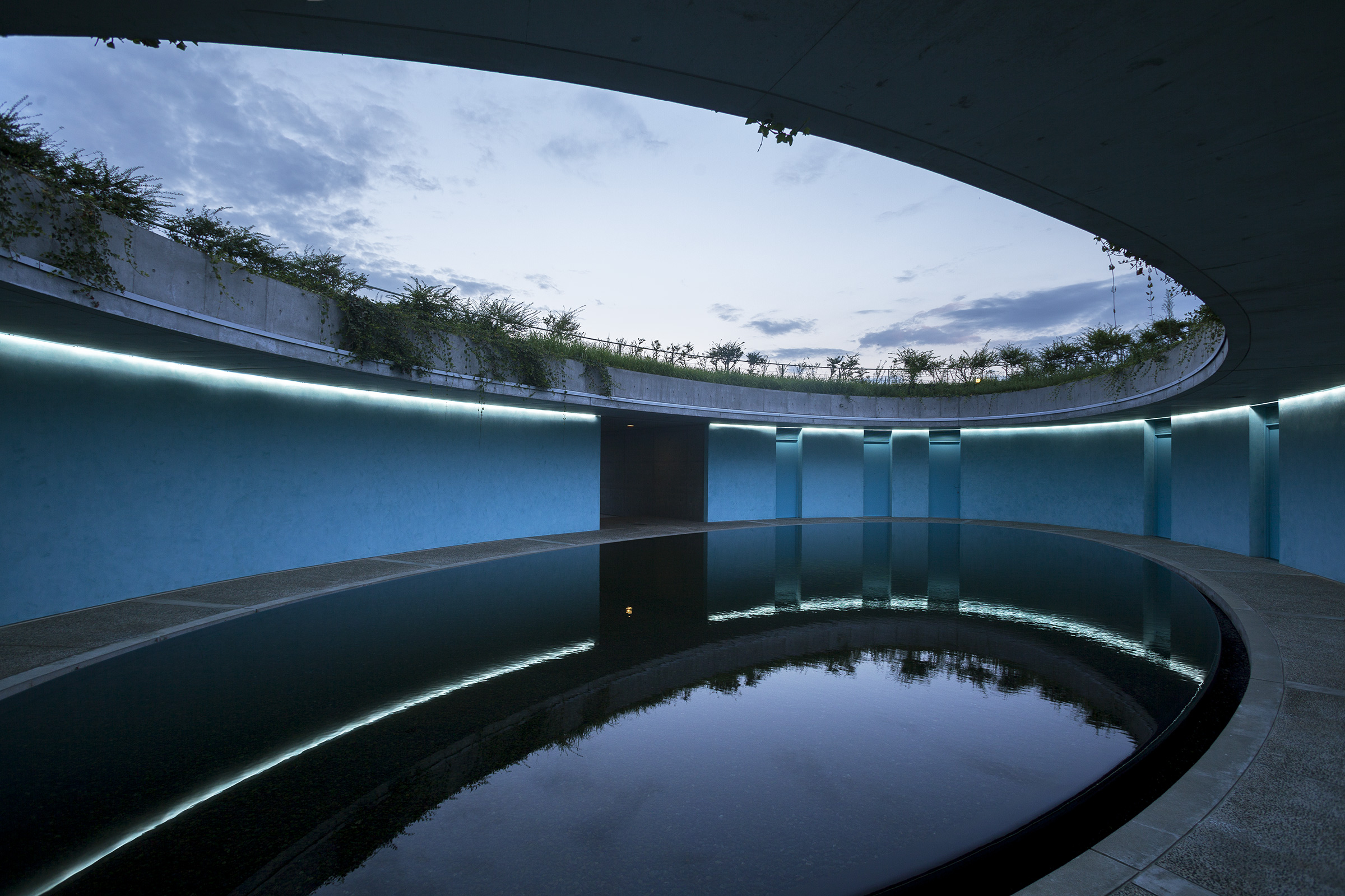 Oval - Tadao Ando - Oval - Tadao Ando - Benesse House - Naoshima